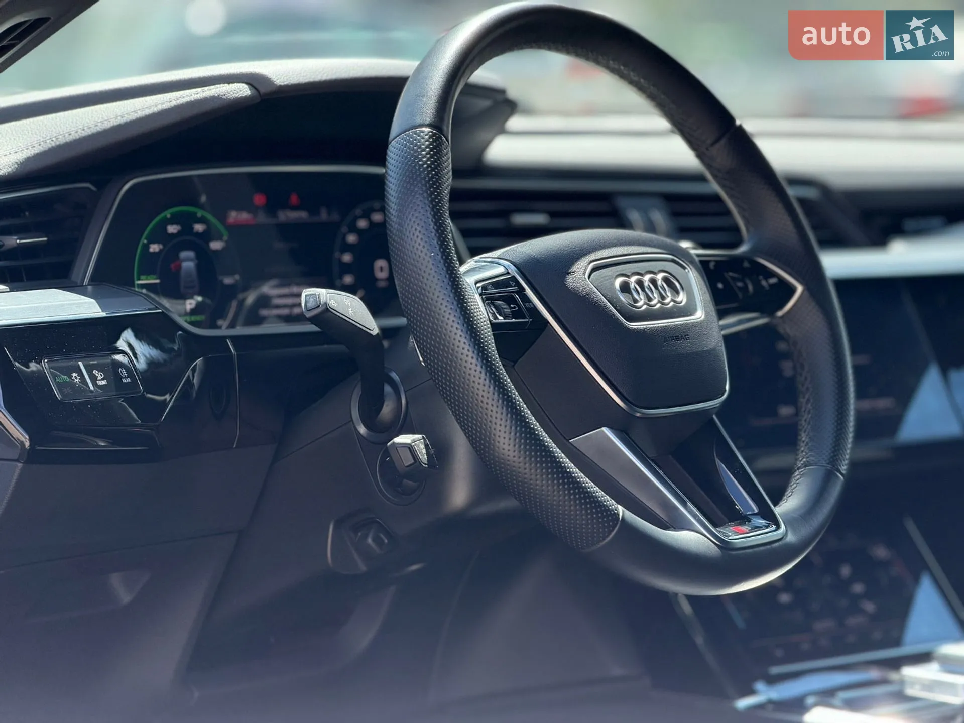 2022 Audi e-tron Sportback - мініатюра 9