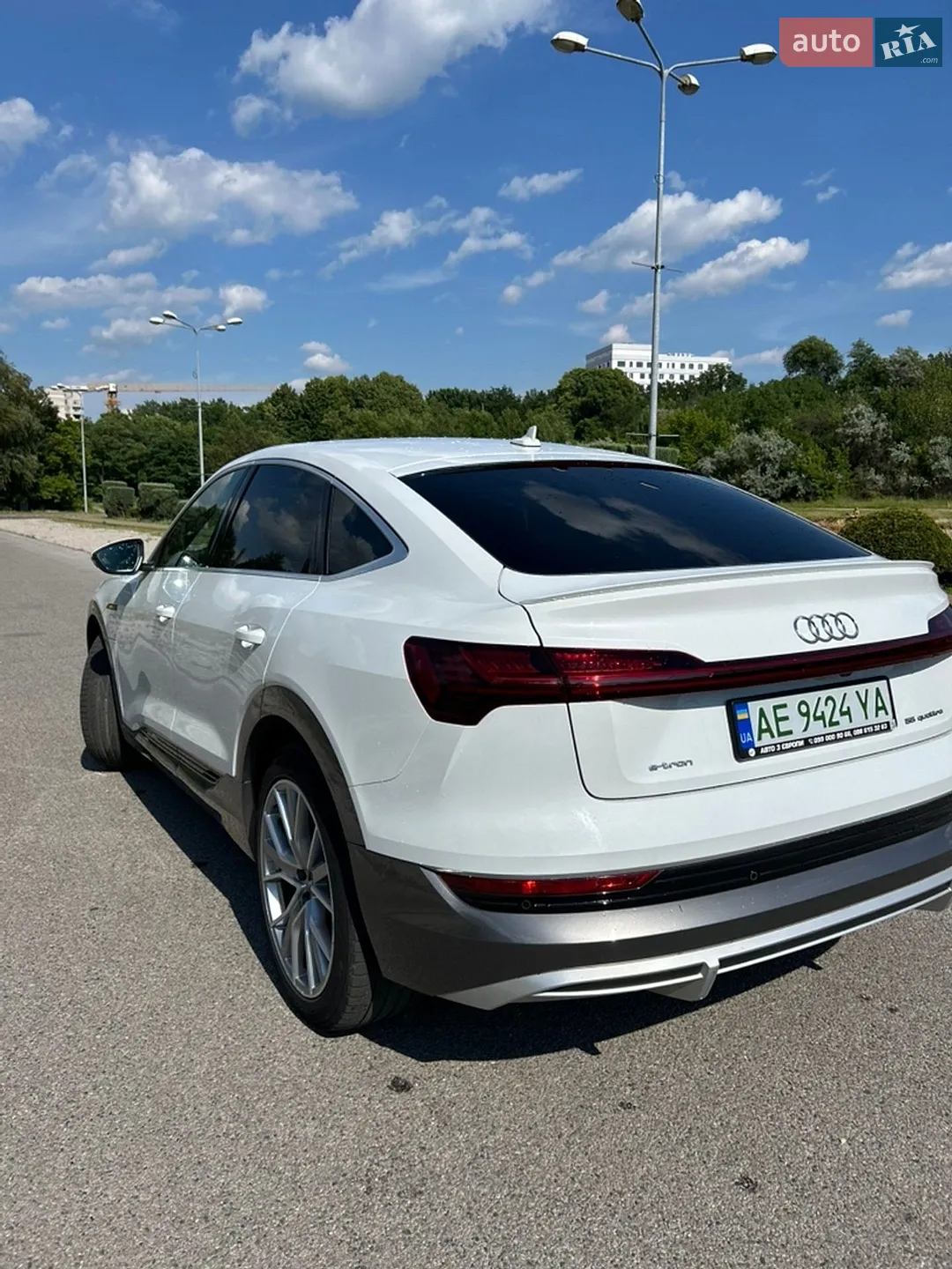 2020 Audi e-tron Sportback - мініатюра 9