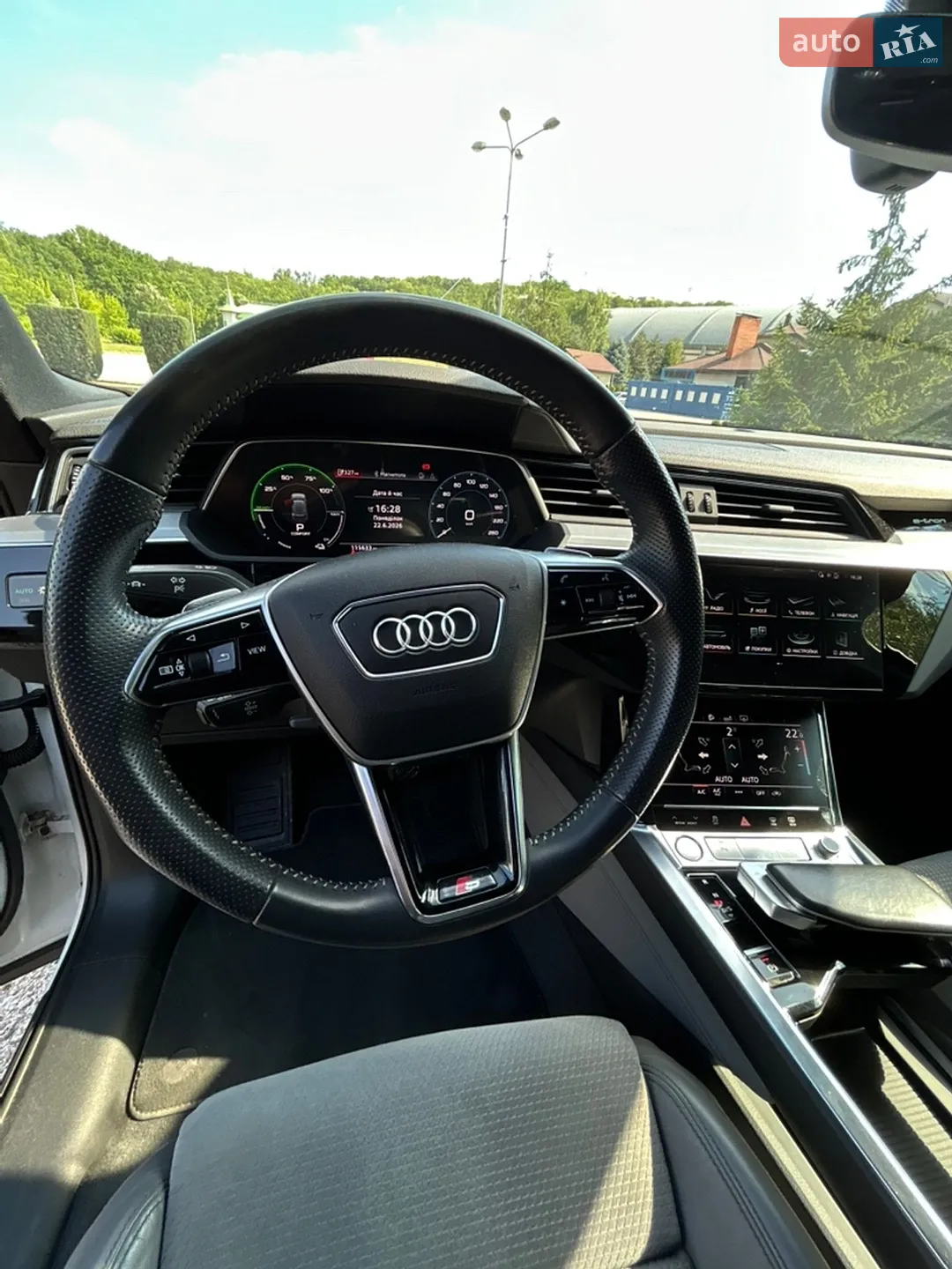 2020 Audi e-tron Sportback - мініатюра 16