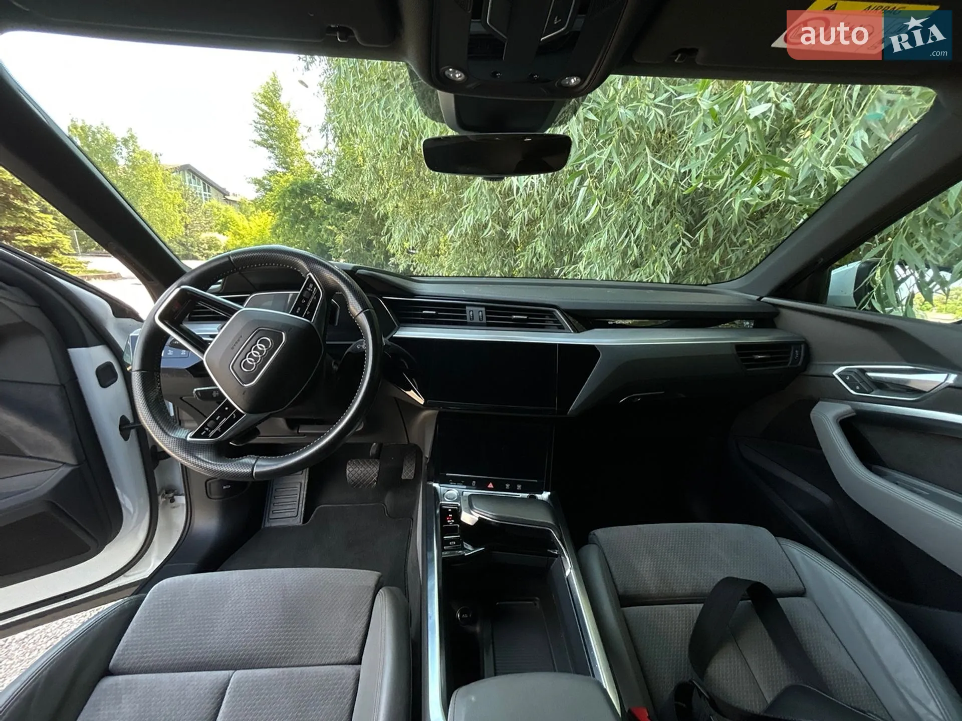 2020 Audi e-tron Sportback - мініатюра 10