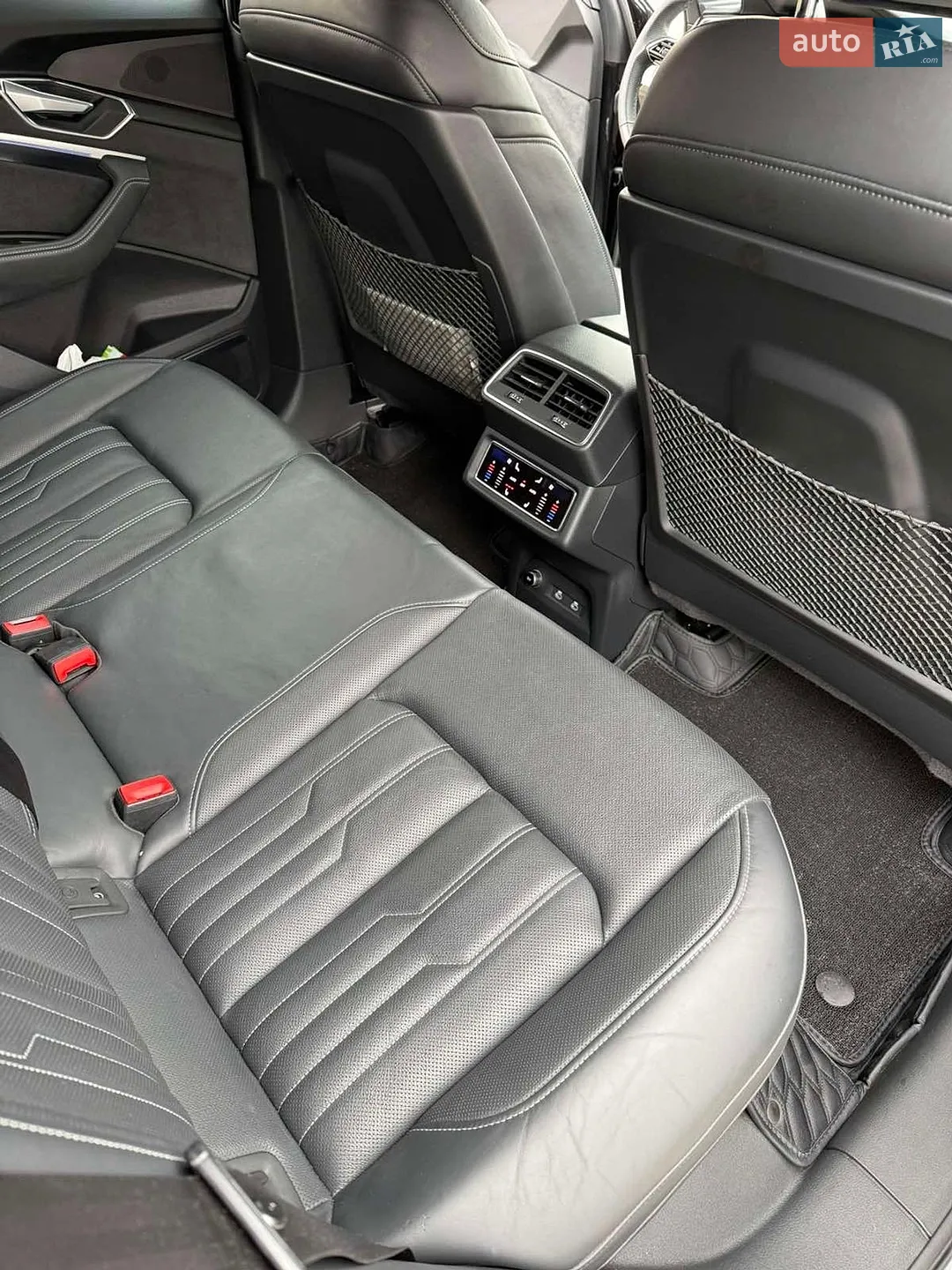 2022 Audi e-tron Sportback - мініатюра 27
