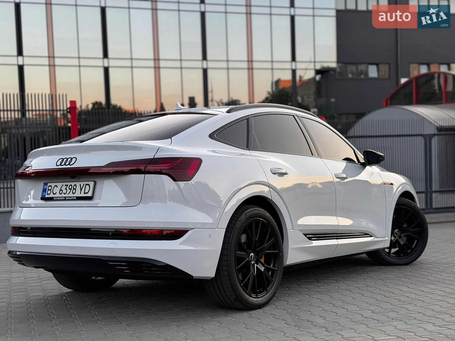 2022 Audi e-tron Sportback - мініатюра 10