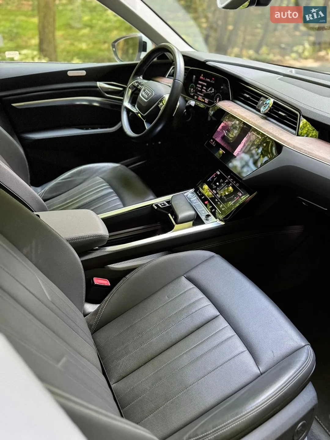 2020 Audi e-tron Sportback - мініатюра 18