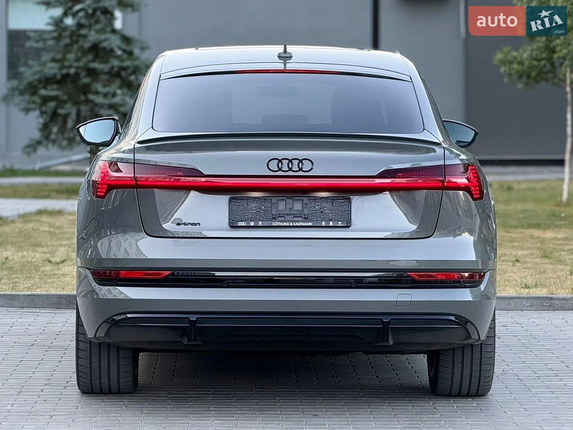 2022 Audi e-tron Sportback - мініатюра 6