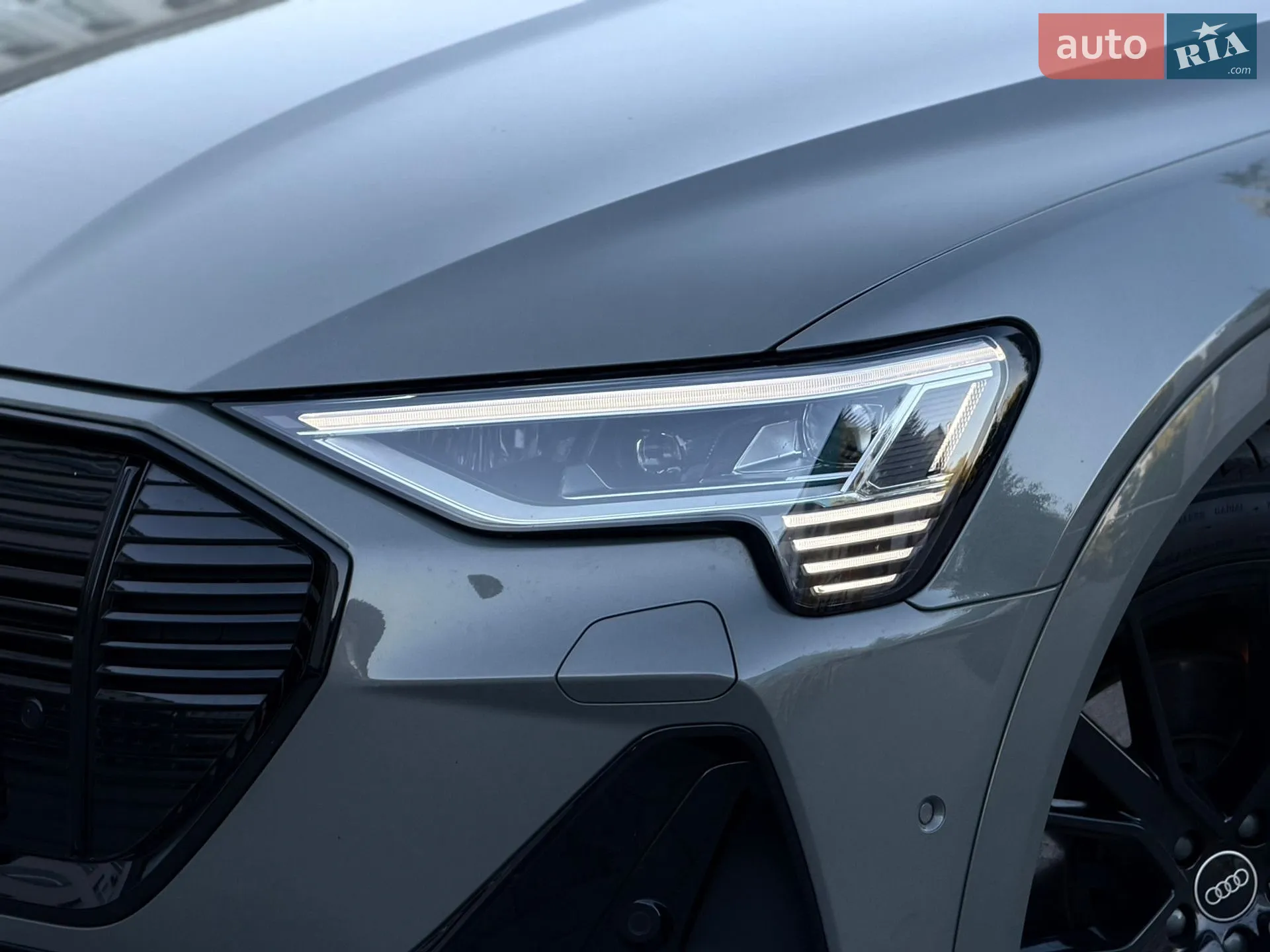 2022 Audi e-tron Sportback - мініатюра 11