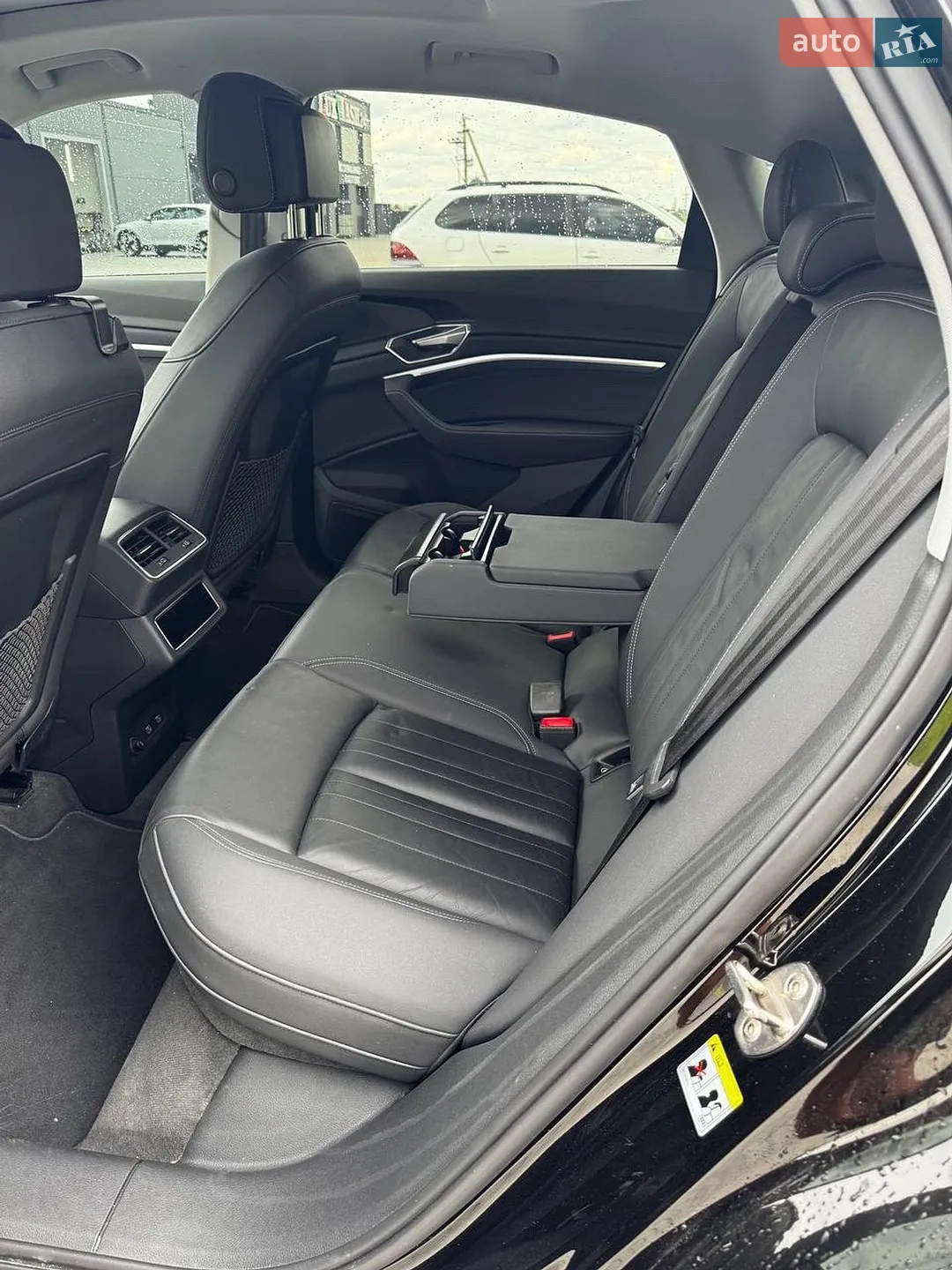 Audi e-tron Sportback 2020 VIN WA11AAGE6MB001733 фото оголошення 9 з 11