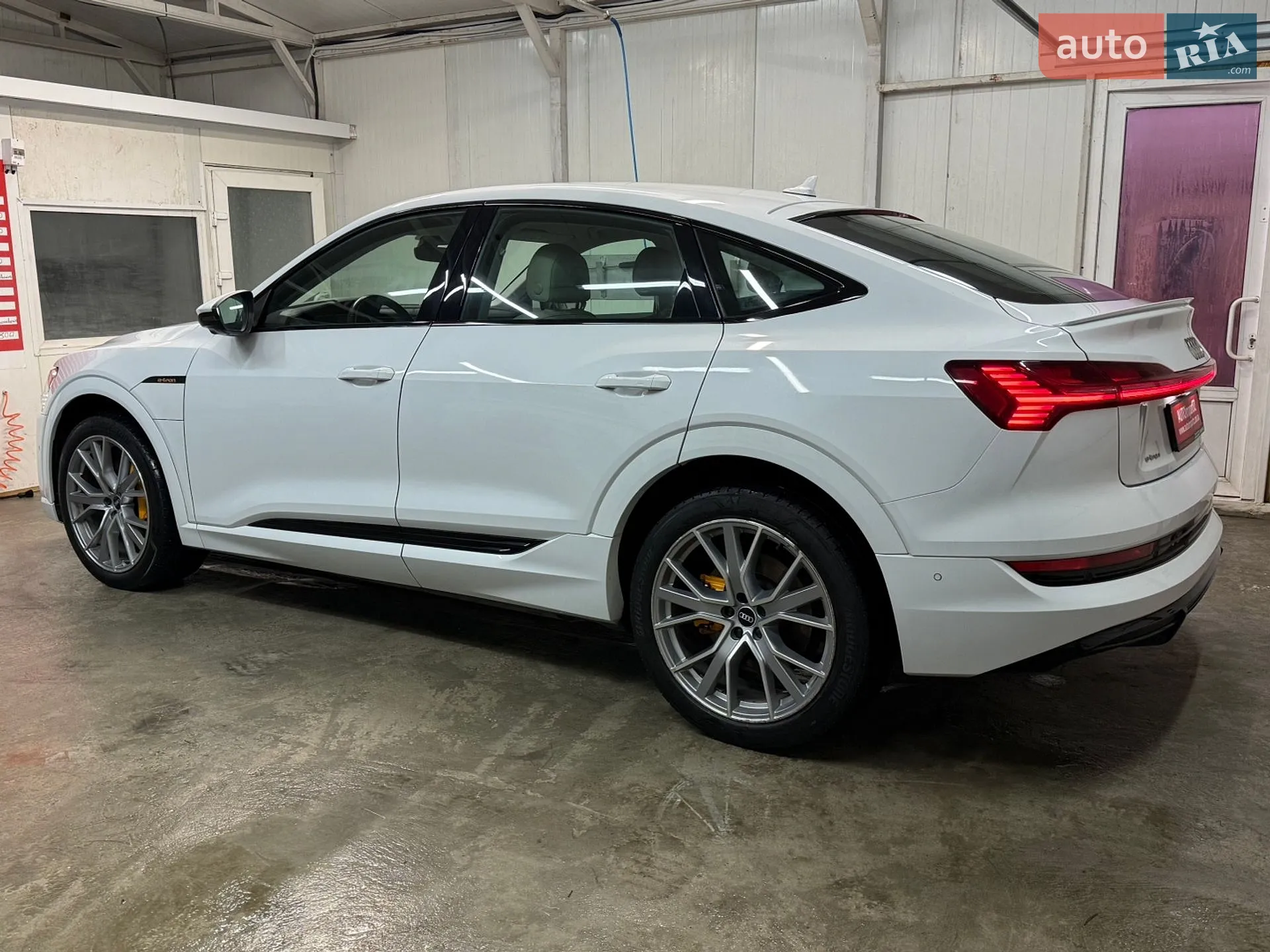 2021 Audi e-tron Sportback - мініатюра 16