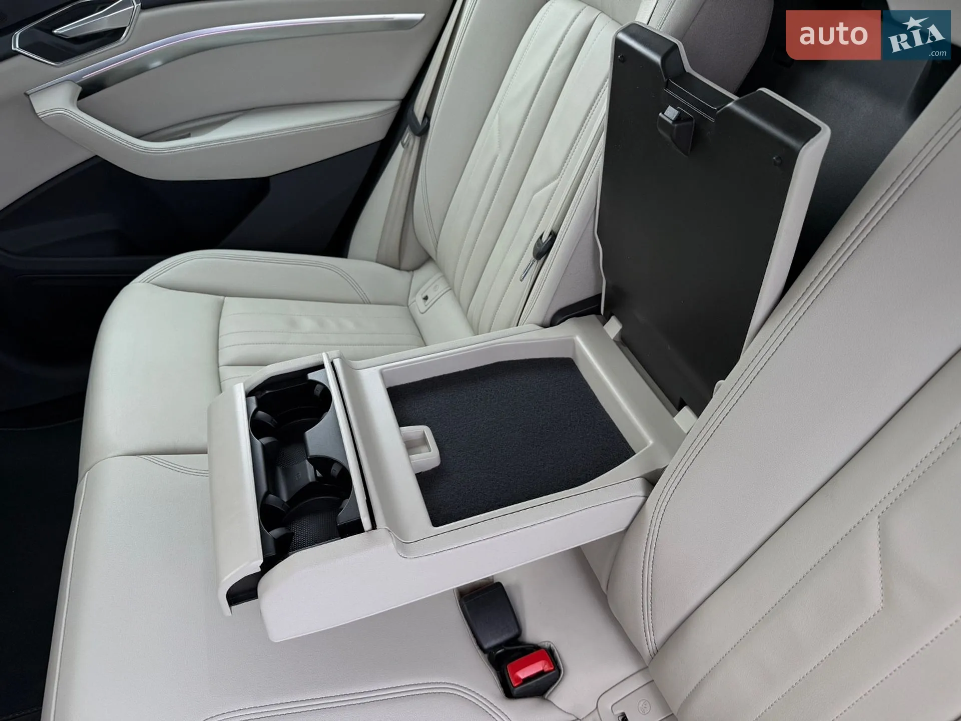 2021 Audi e-tron Sportback - мініатюра 112