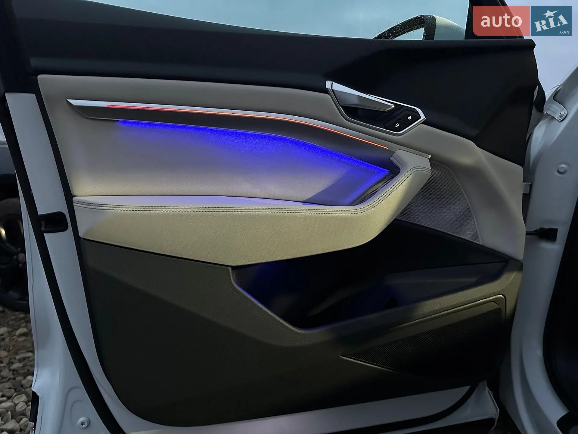 2021 Audi e-tron Sportback - мініатюра 32