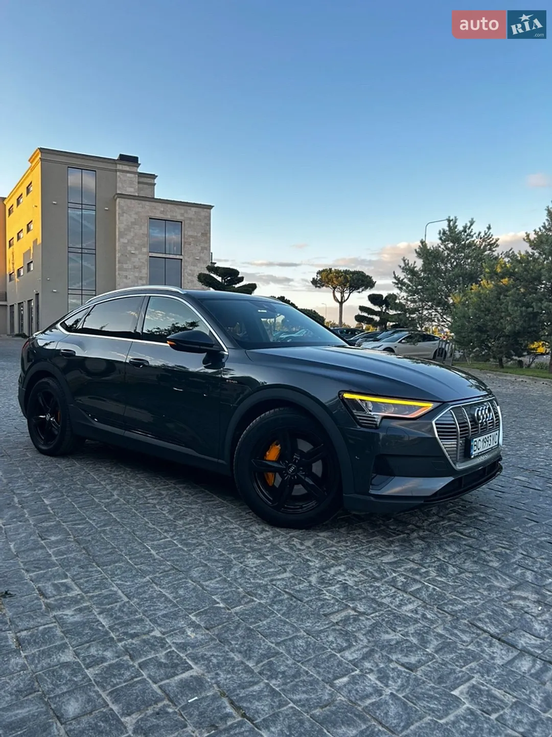 2021 Audi e-tron Sportback - мініатюра 10