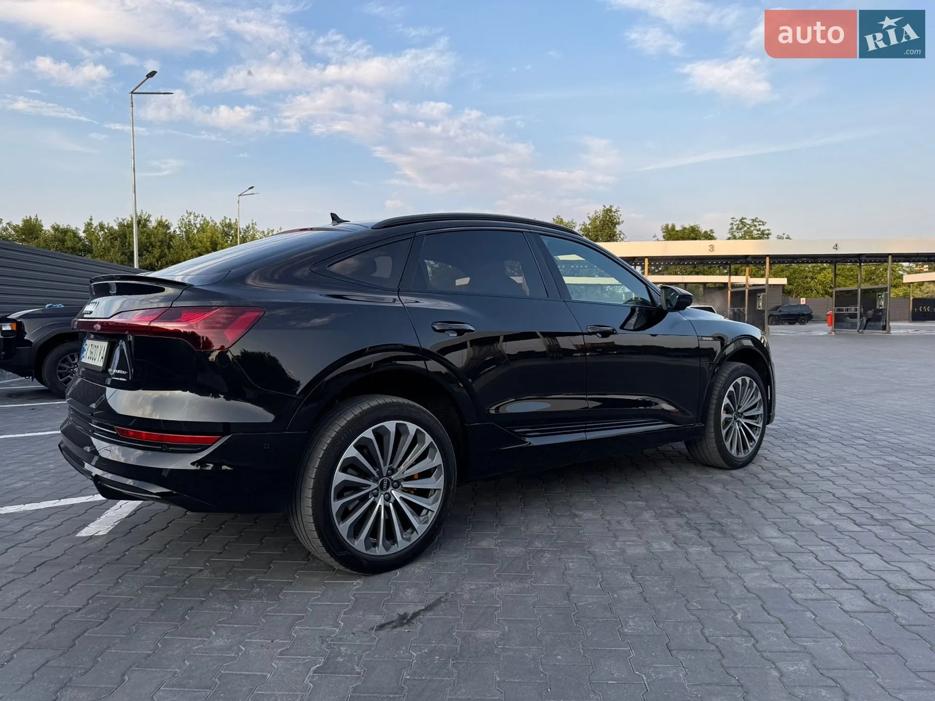 2020 Audi e-tron Sportback - мініатюра 17