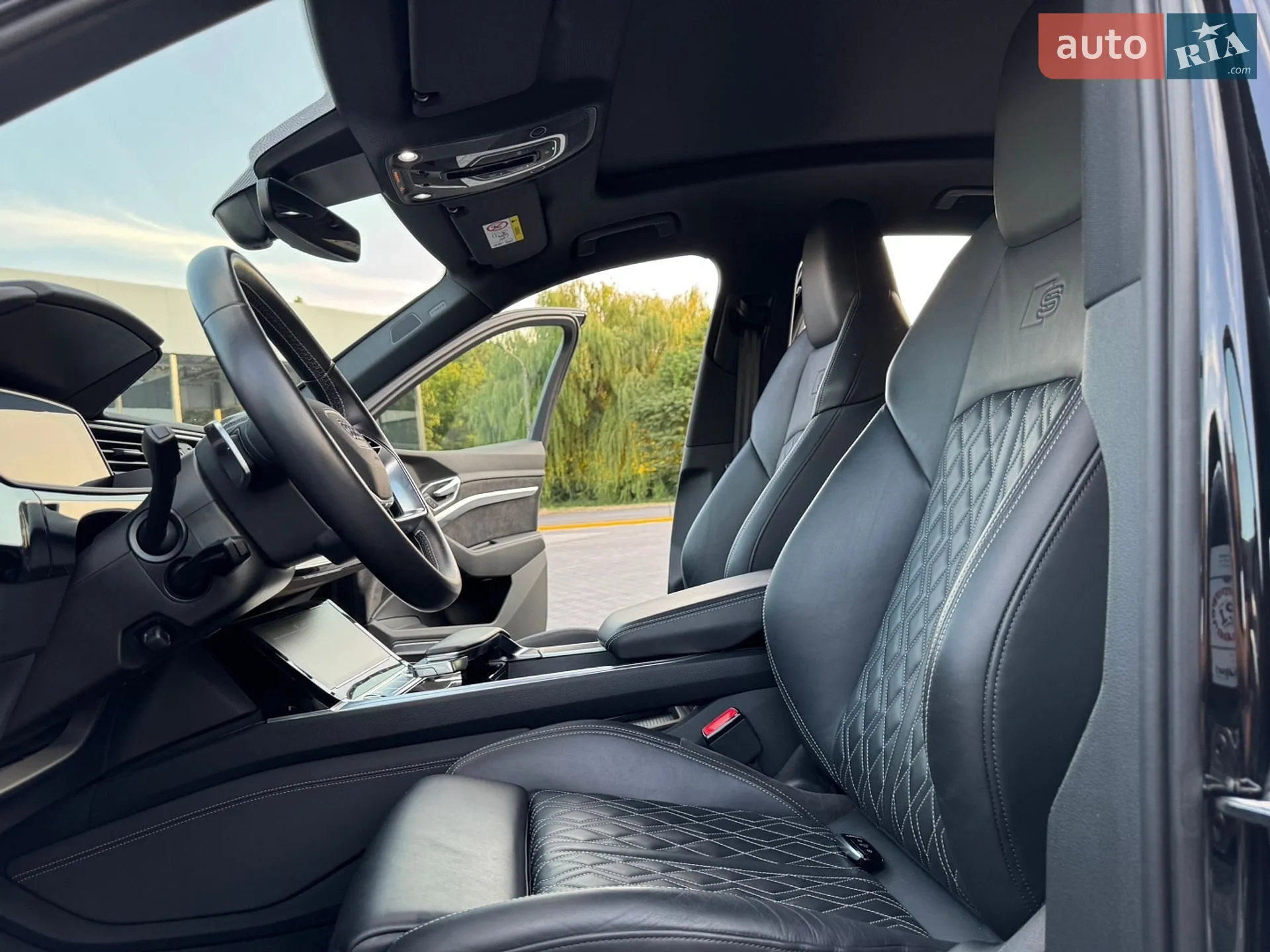 2020 Audi e-tron Sportback - мініатюра 47