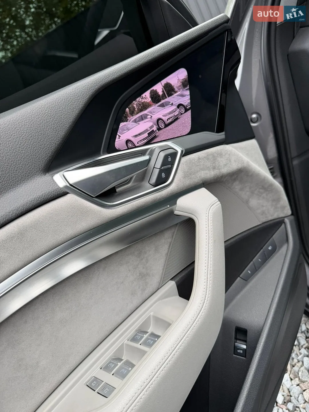 2020 Audi e-tron Sportback - мініатюра 23