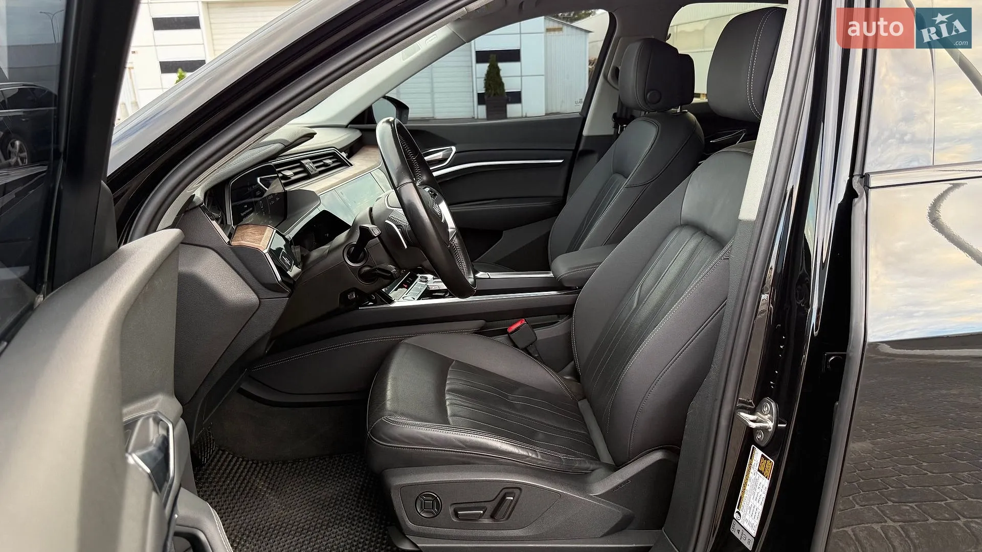 2020 Audi e-tron Sportback - мініатюра 18
