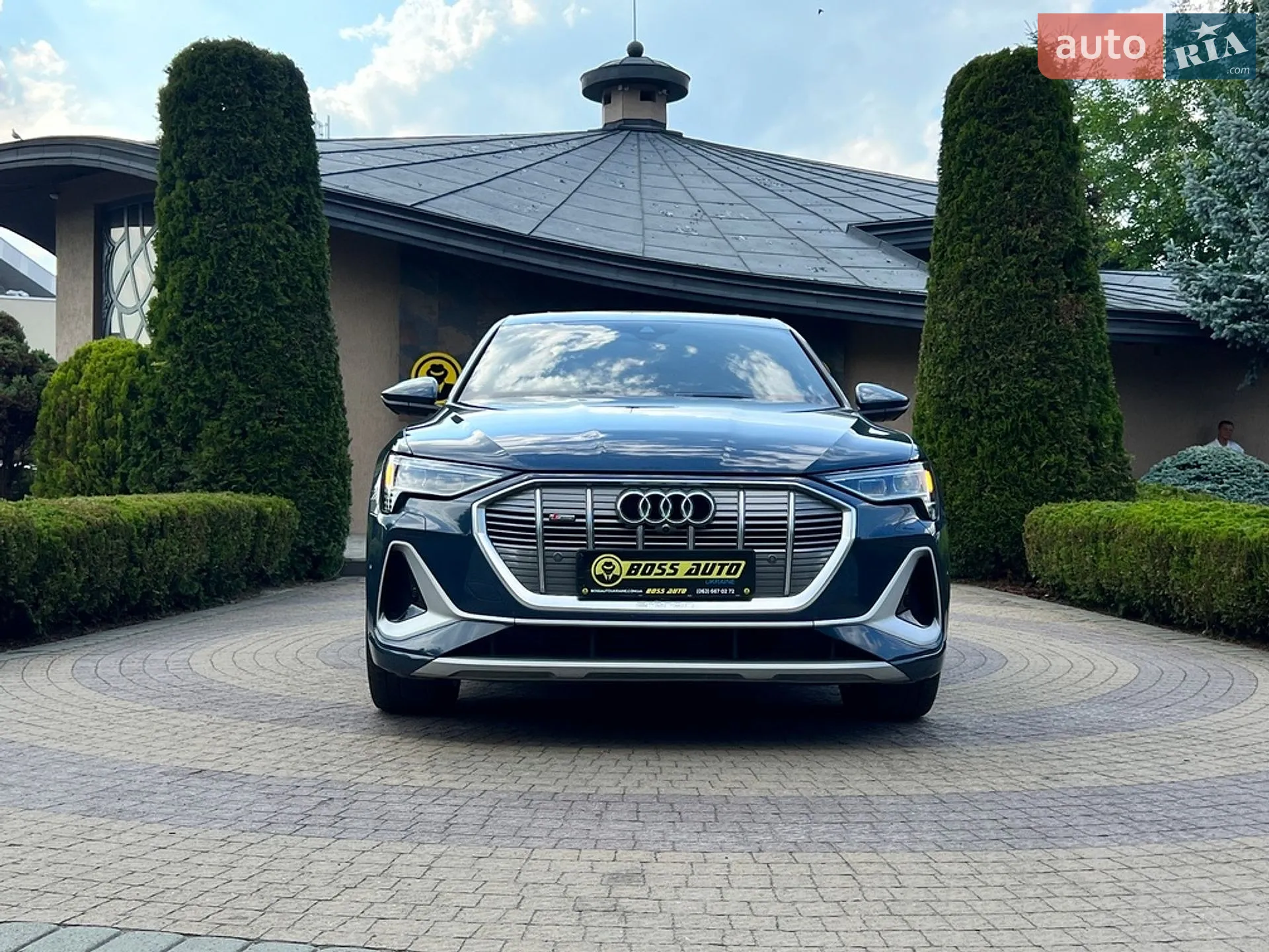 2020 Audi e-tron Sportback - мініатюра 2
