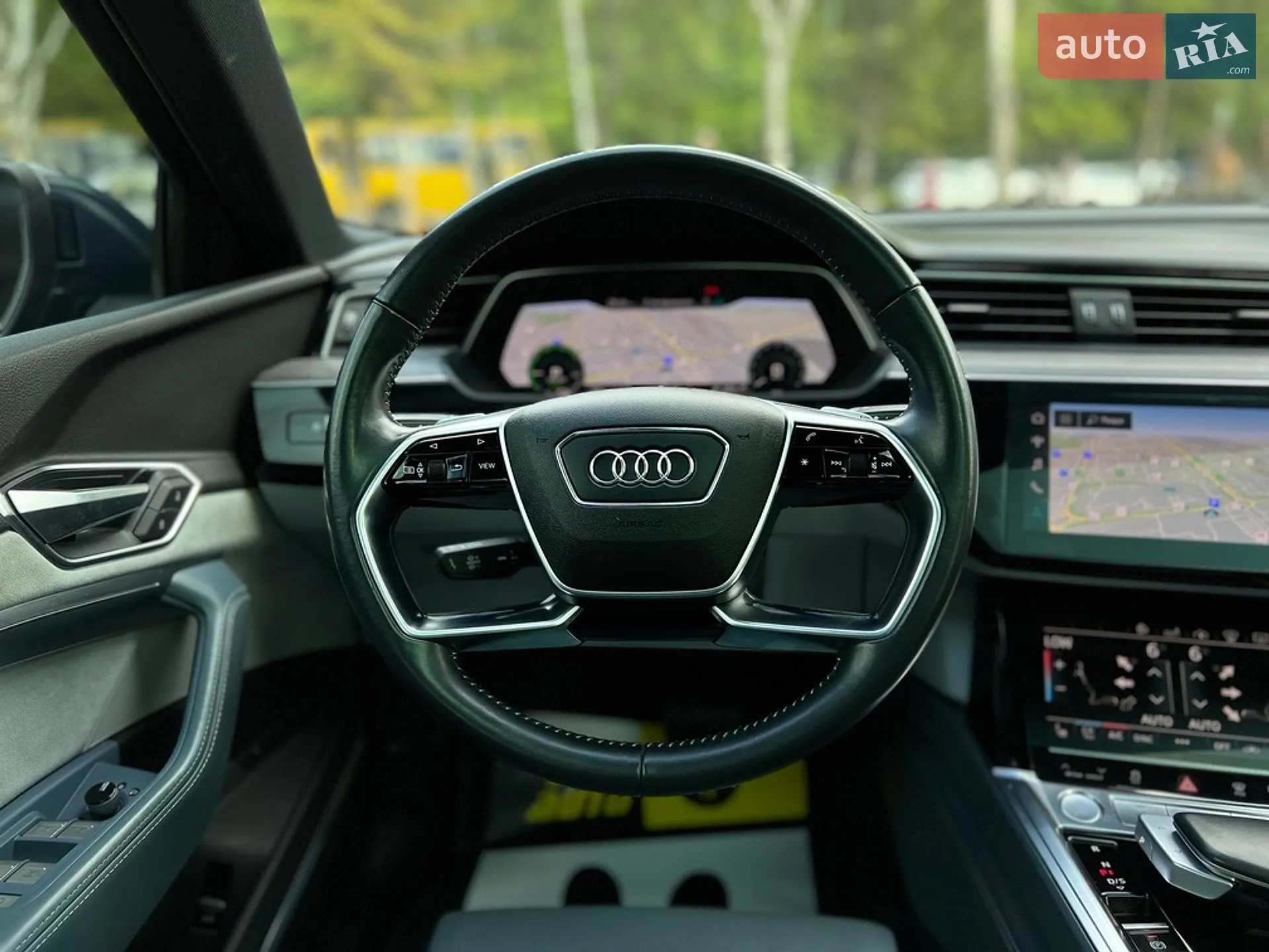 2020 Audi e-tron Sportback - мініатюра 15
