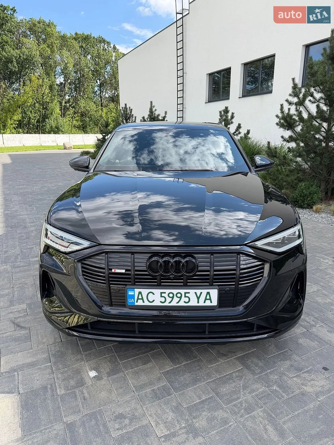 2022 Audi e-tron Sportback - мініатюра 2