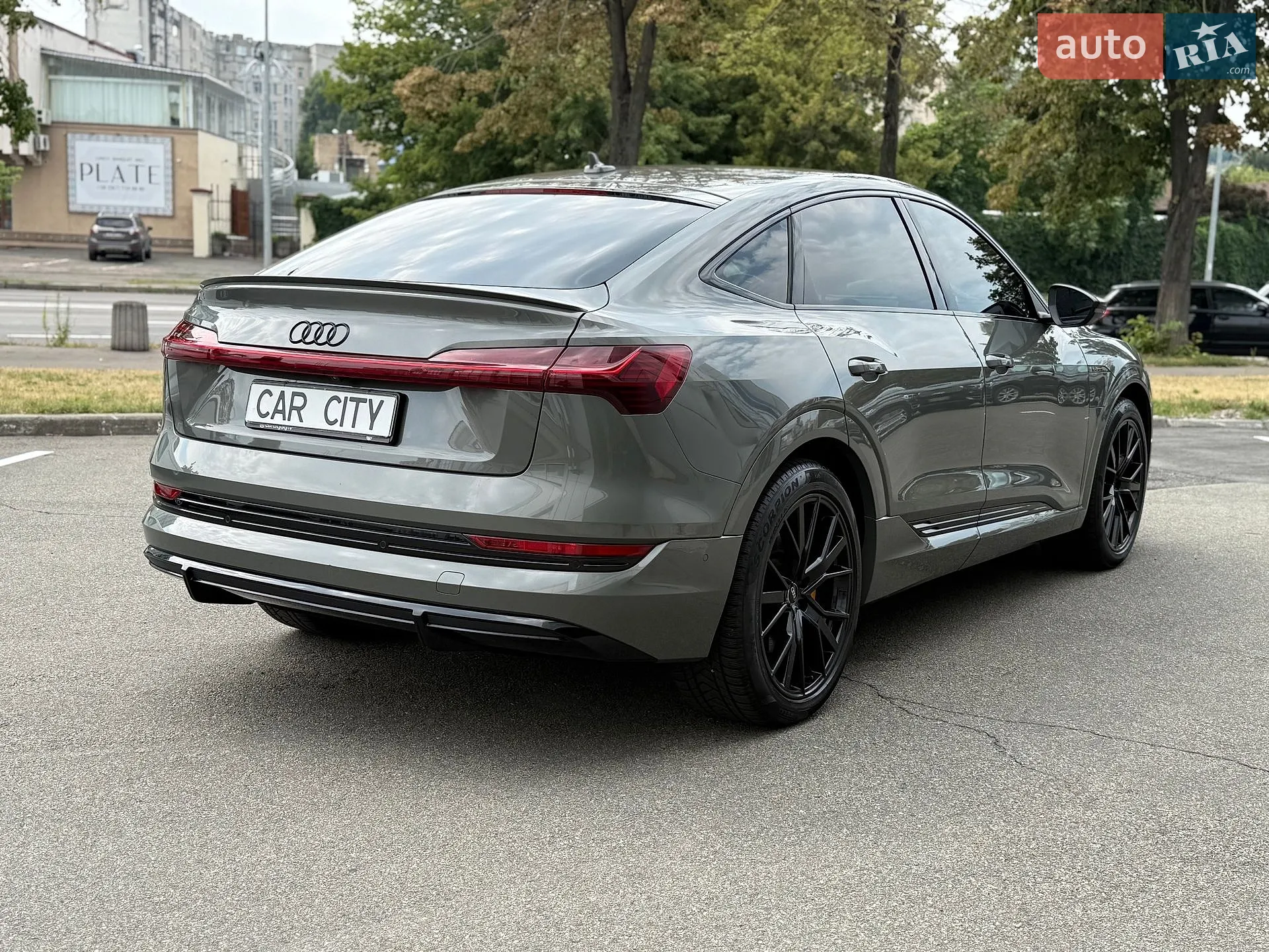 2022 Audi e-tron Sportback - мініатюра 5
