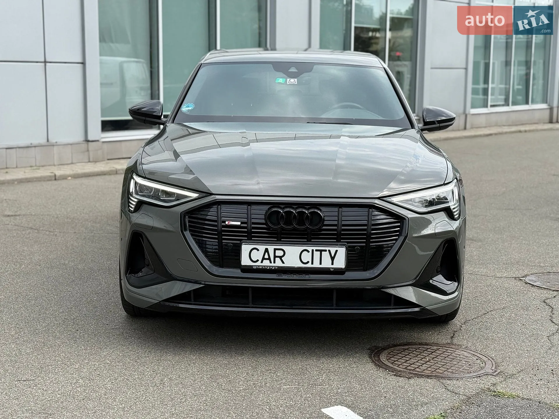 2022 Audi e-tron Sportback - мініатюра 8