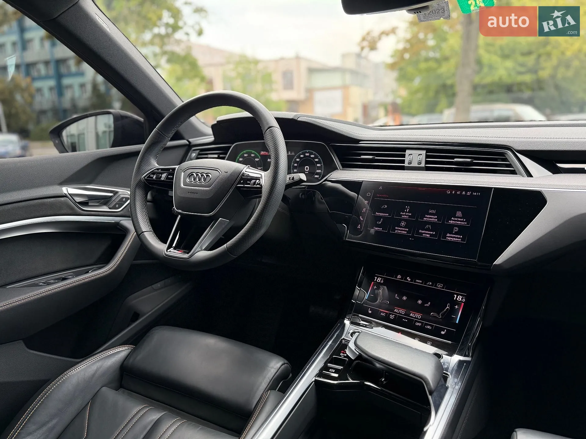 2022 Audi e-tron Sportback - мініатюра 16