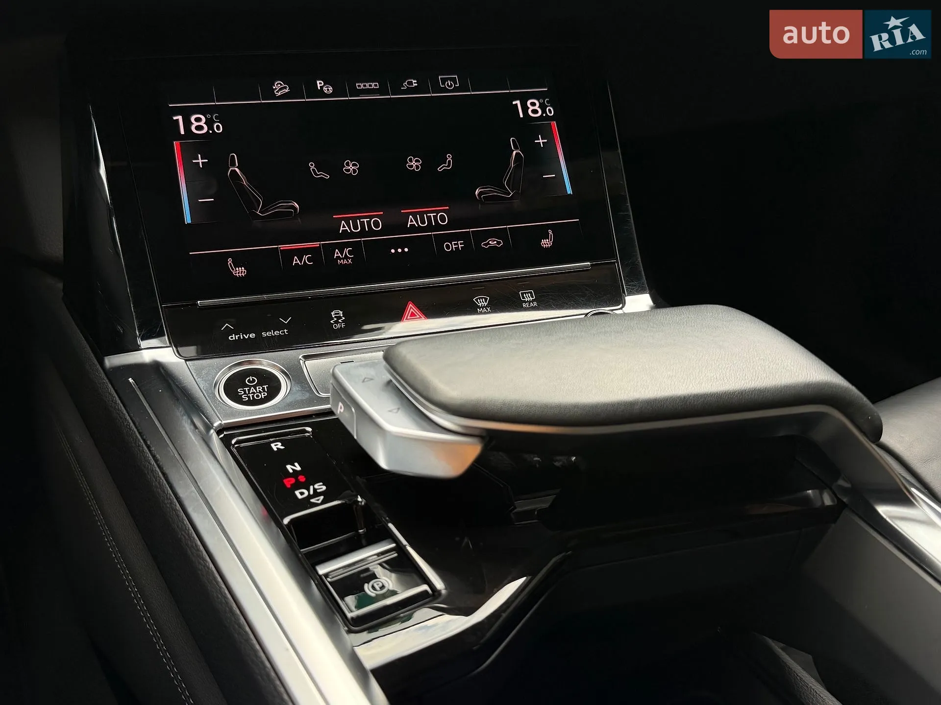 2022 Audi e-tron Sportback - мініатюра 32