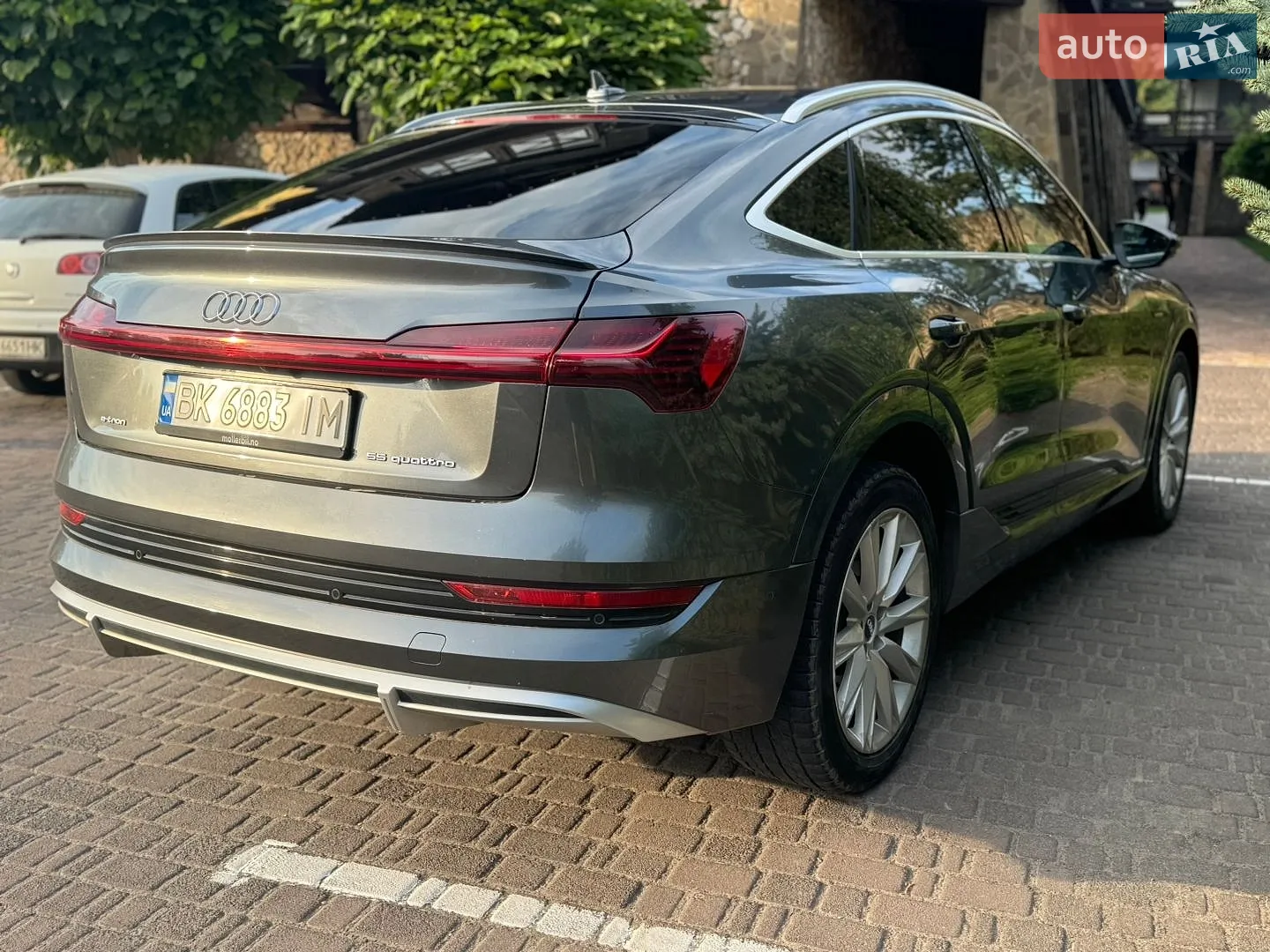 2020 Audi e-tron Sportback - мініатюра 3