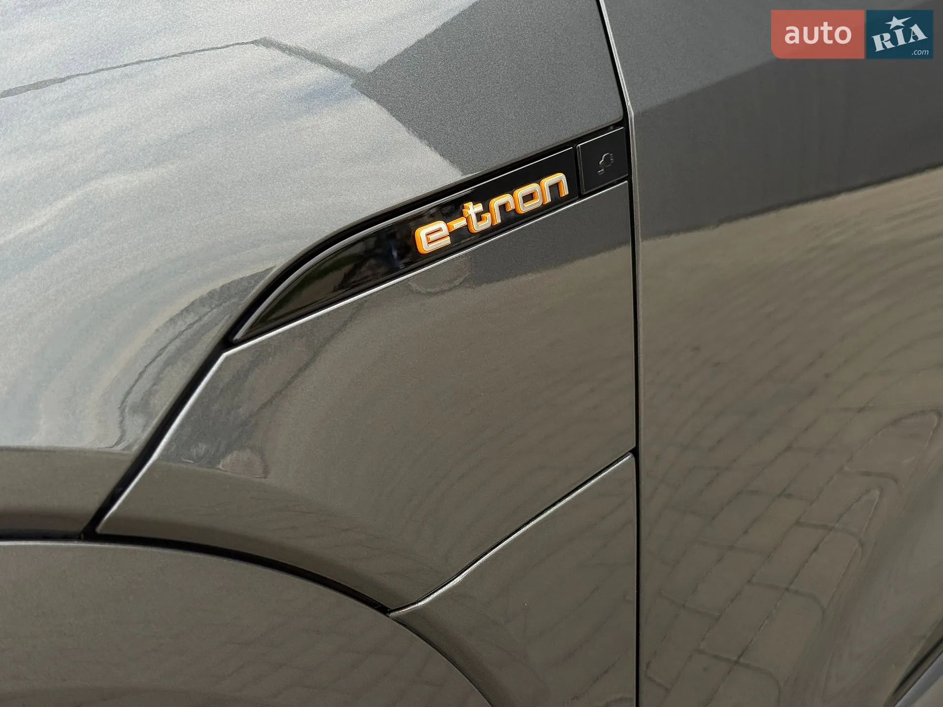 2020 Audi e-tron Sportback - мініатюра 11