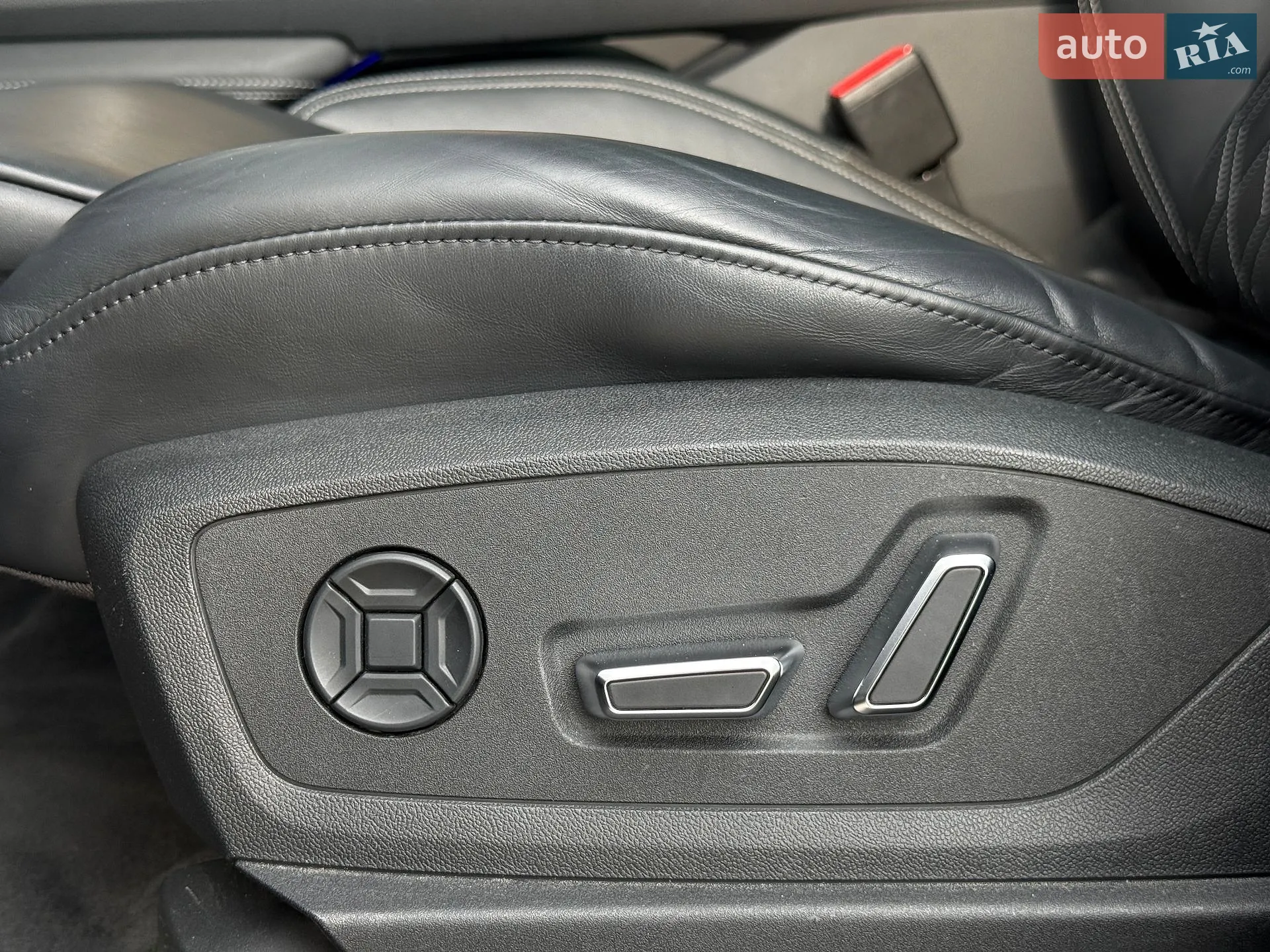 2020 Audi e-tron Sportback - мініатюра 44