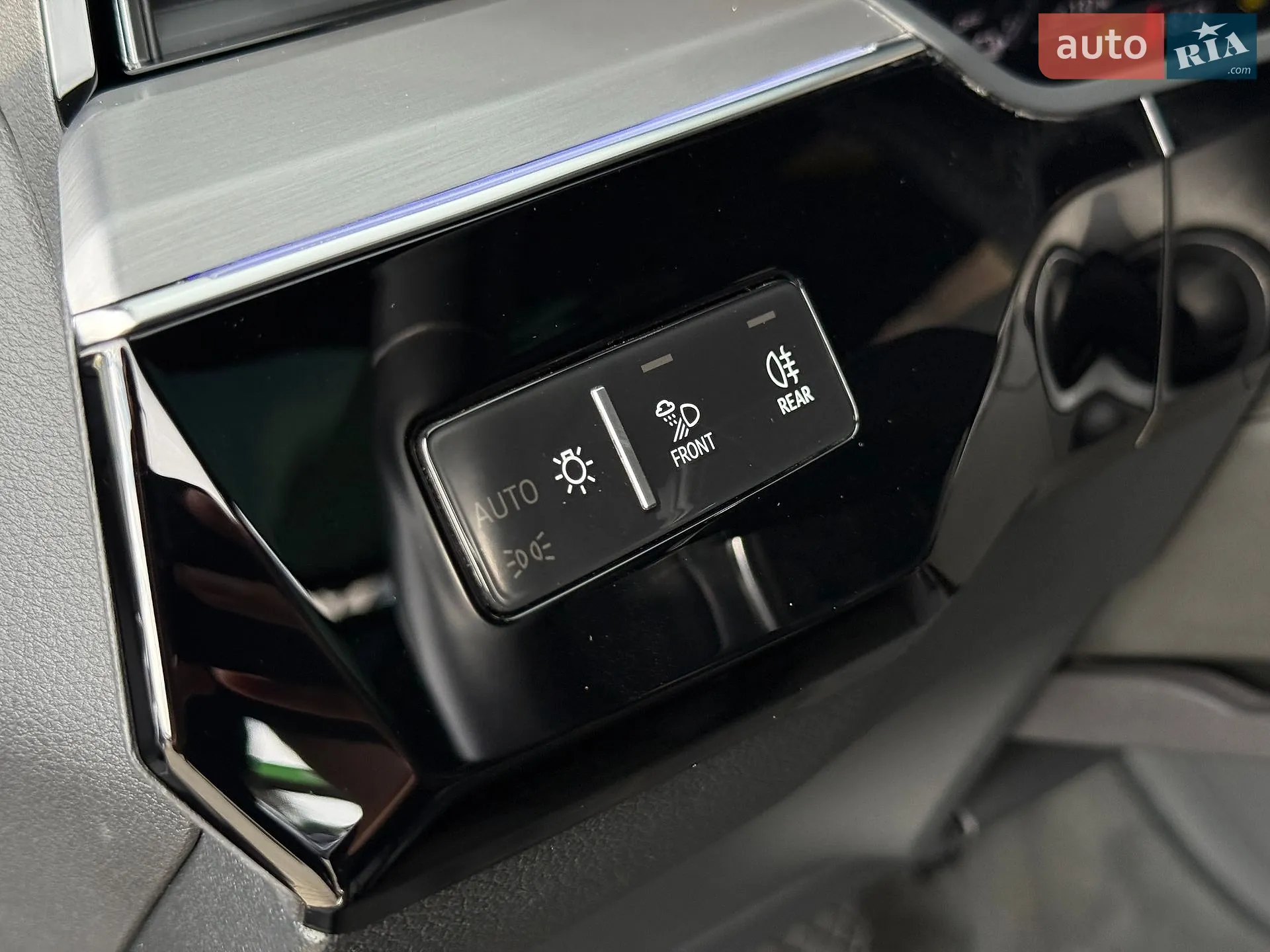 2020 Audi e-tron Sportback - мініатюра 48