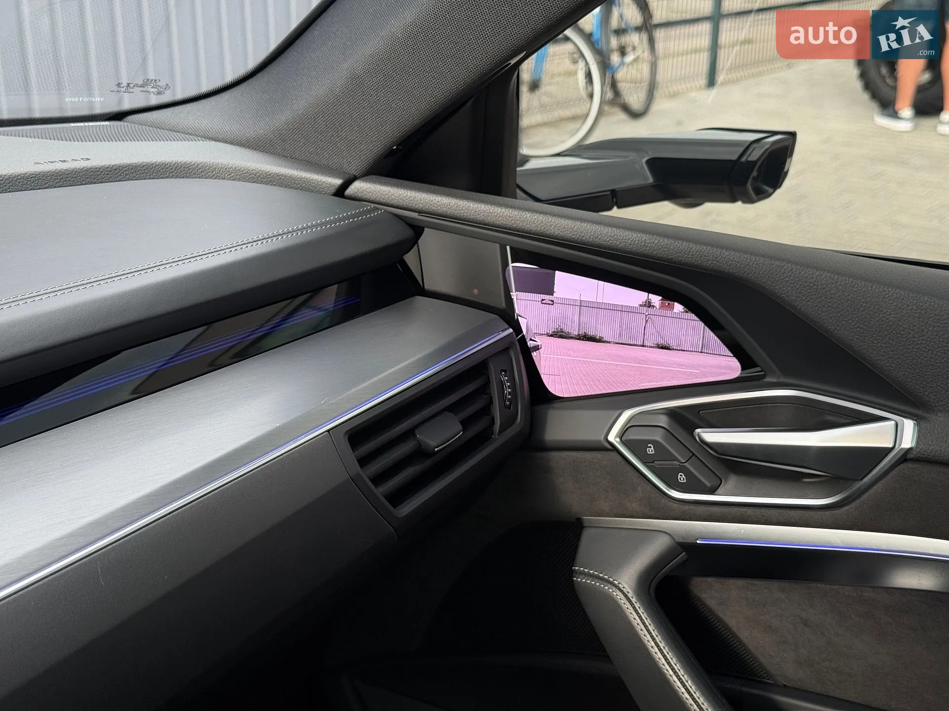 2020 Audi e-tron Sportback - мініатюра 54