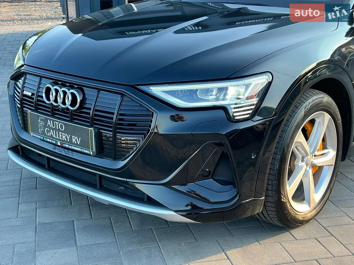2022 Audi e-tron Sportback - мініатюра 2