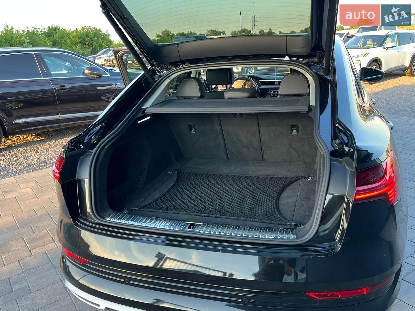 2022 Audi e-tron Sportback - мініатюра 47