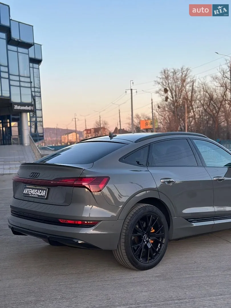 2022 Audi e-tron Sportback - мініатюра 23