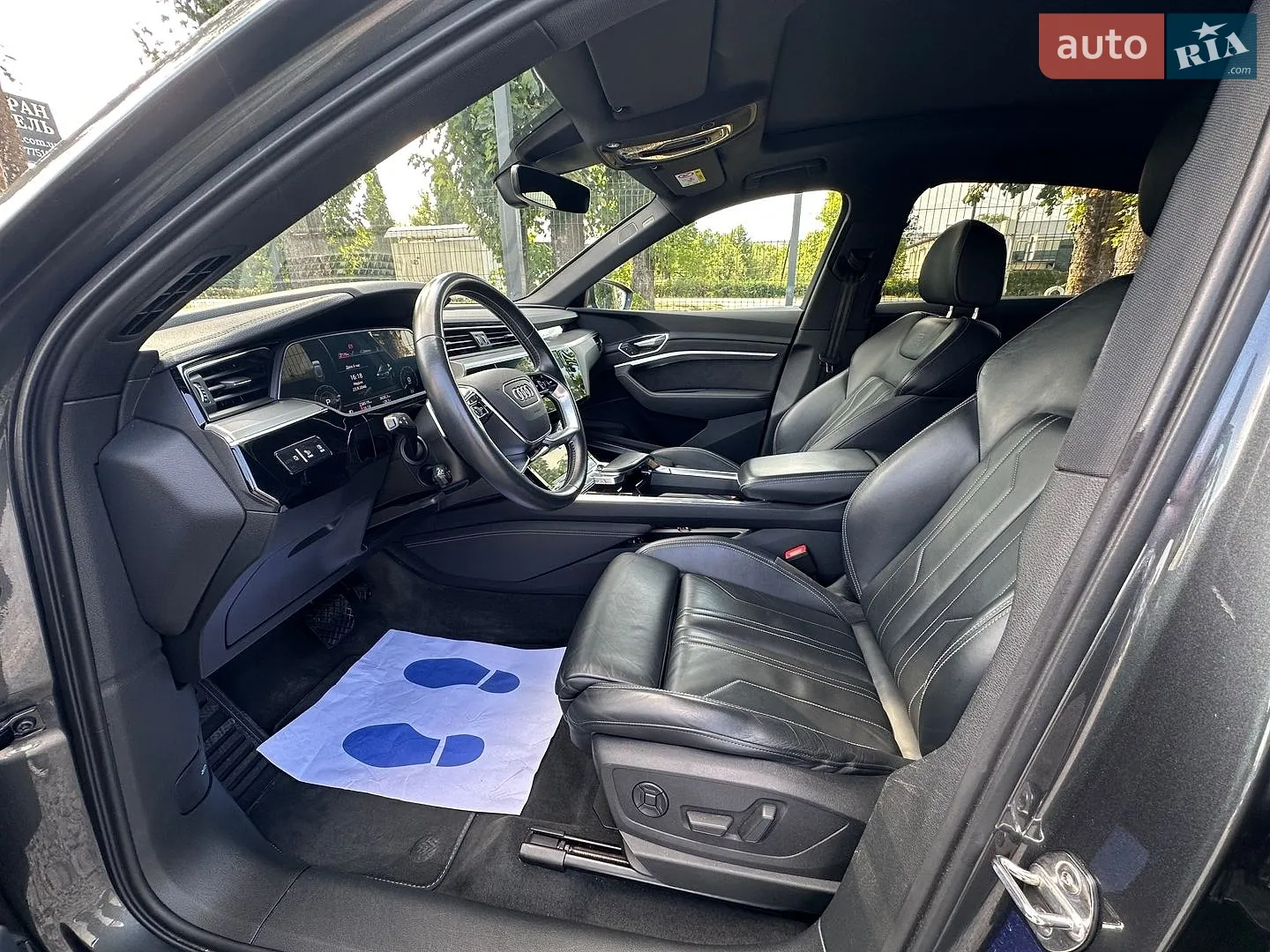2020 Audi e-tron Sportback - мініатюра 13