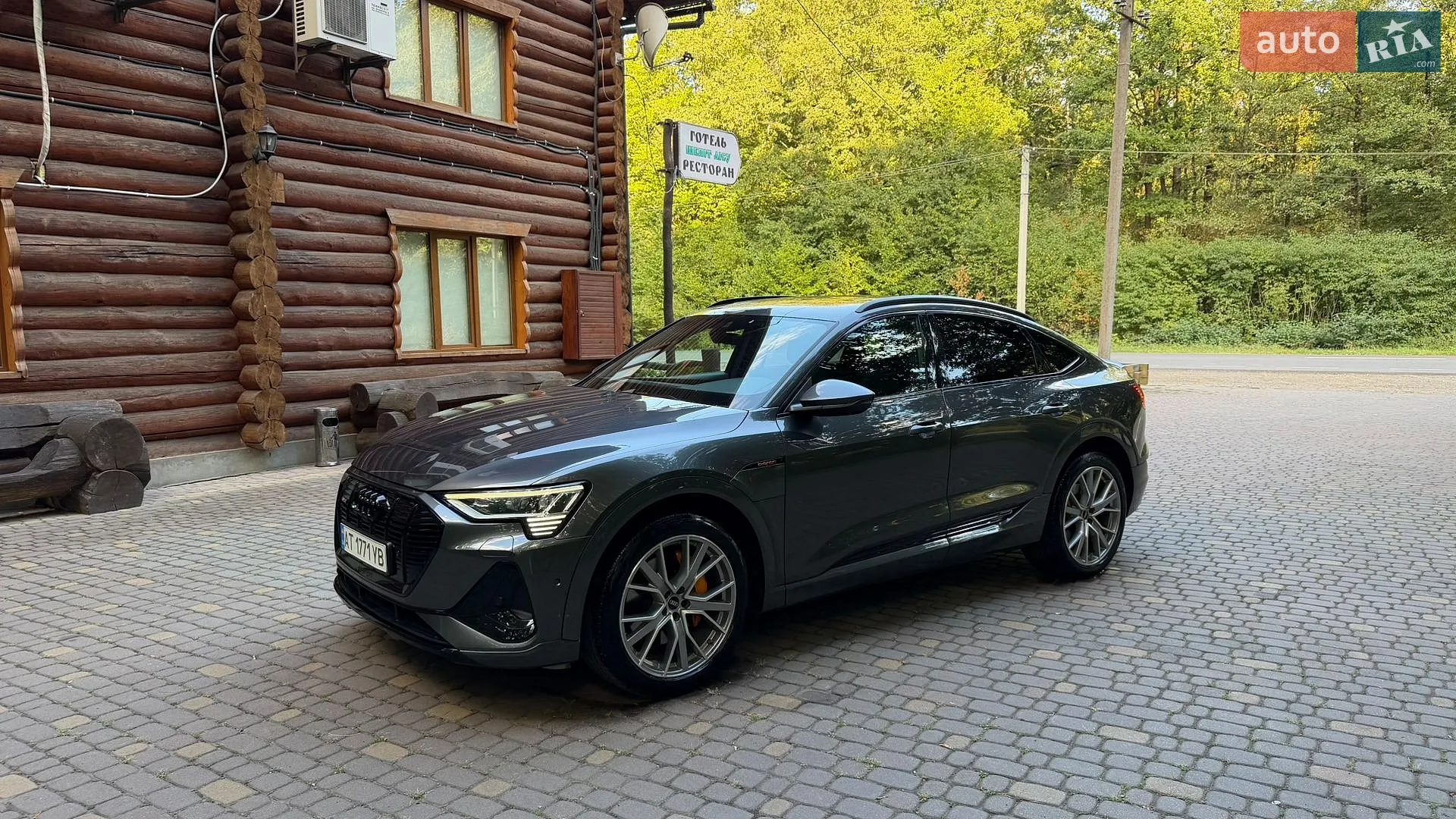 2022 Audi e-tron Sportback - фото 1