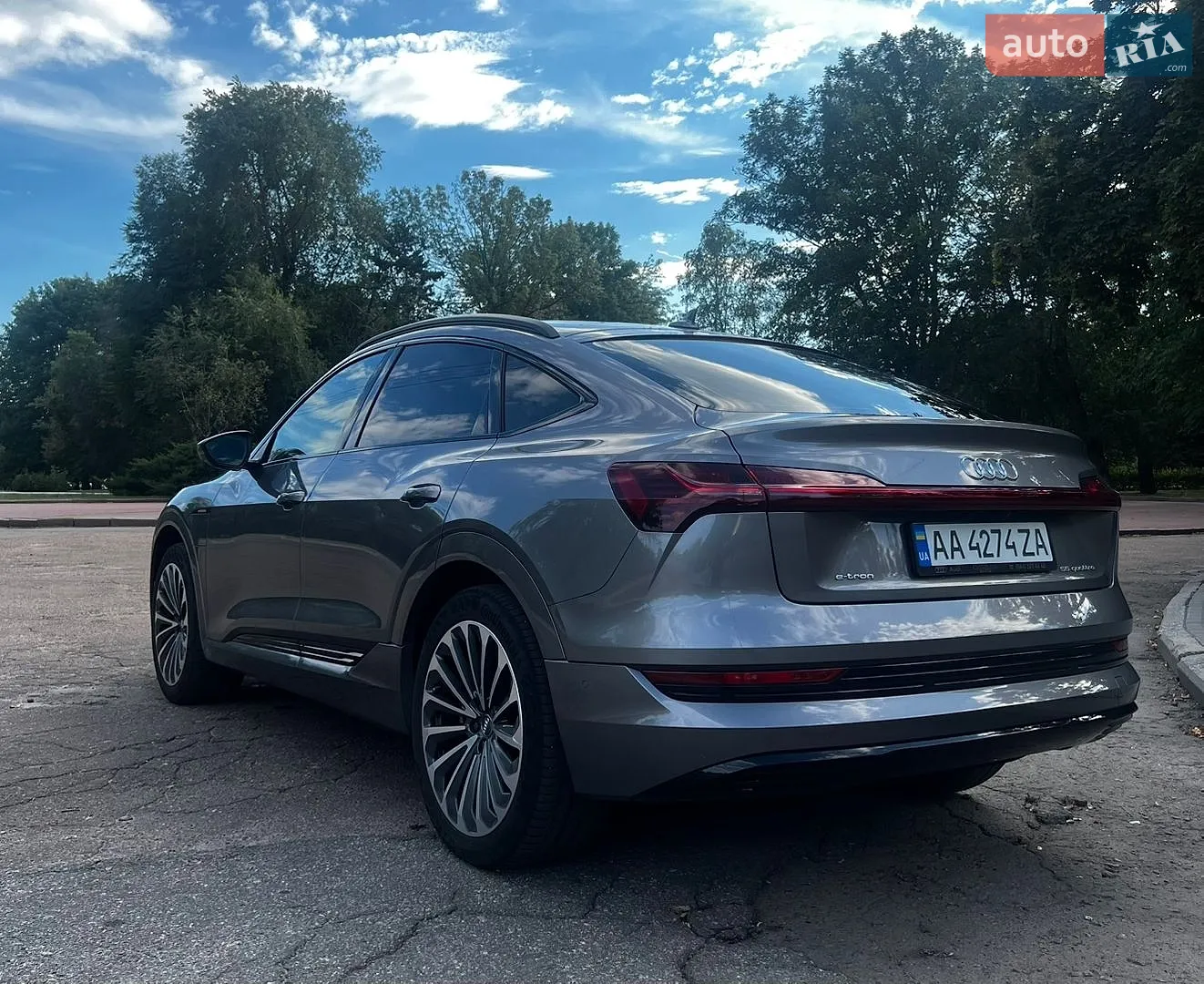2020 Audi e-tron Sportback - мініатюра 4
