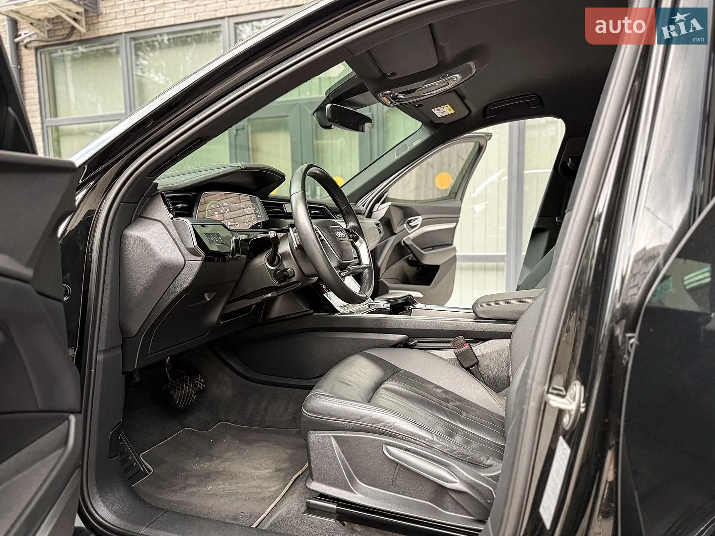 2021 Audi e-tron Sportback - мініатюра 21
