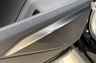 Внедорожник / Кроссовер Audi e-tron 2019 в 