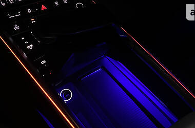 Внедорожник / Кроссовер Audi e-tron 2019 в 