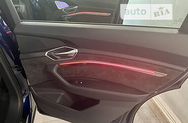 Позашляховик / Кросовер Audi e-tron 2020 в Вишгороді