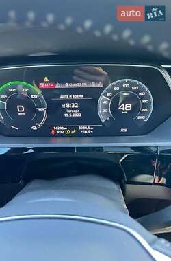 Внедорожник / Кроссовер Audi e-tron 2019 в Киеве