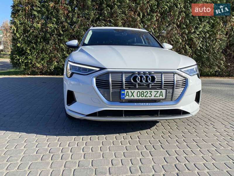 Позашляховик / Кросовер Audi e-tron 2019 в Львові