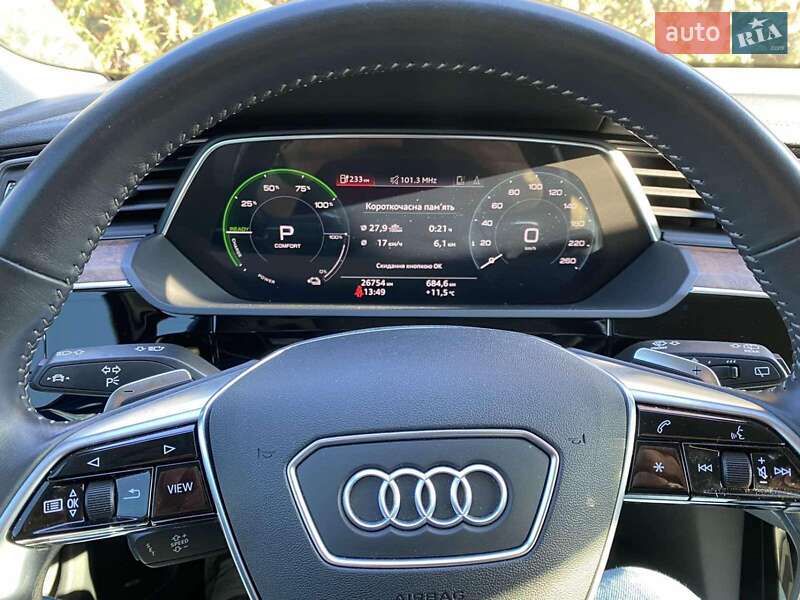Позашляховик / Кросовер Audi e-tron 2019 в Львові