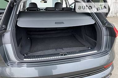 Позашляховик / Кросовер Audi e-tron 2022 в Києві