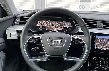 Позашляховик / Кросовер Audi e-tron 2022 в Києві