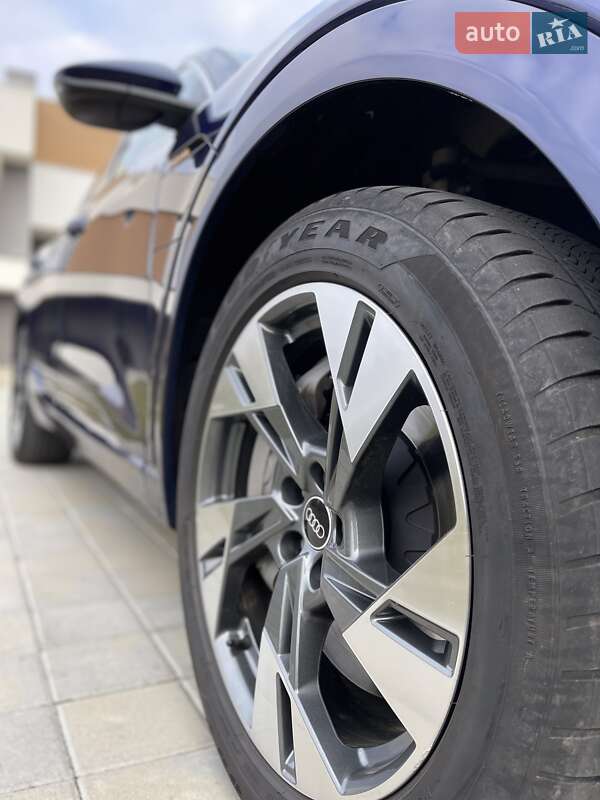 Позашляховик / Кросовер Audi e-tron 2020 в Черкасах фото 17 Позашляховик / Кросовер Audi e-tron 2020 в Черкасах