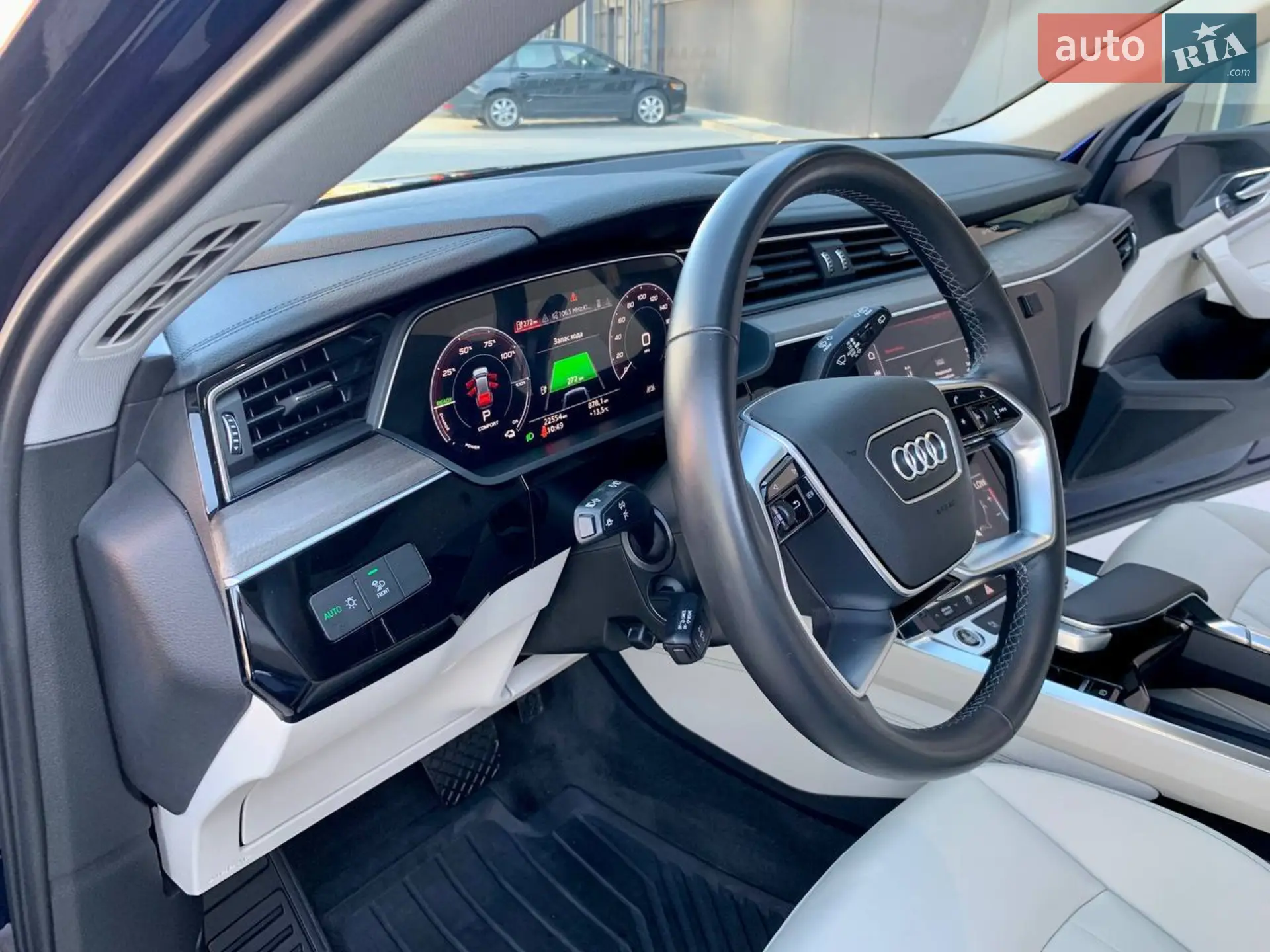 2020 Audi e-tron - мініатюра 24
