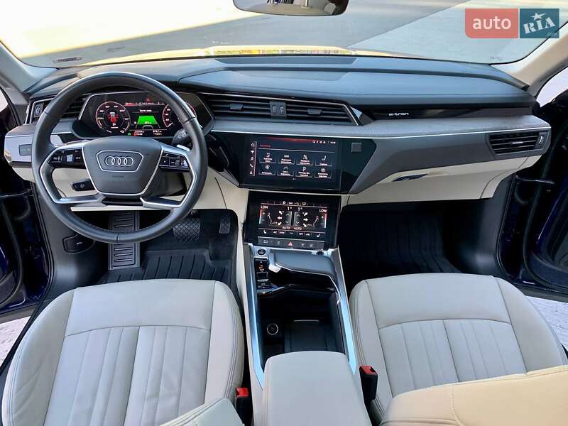 Позашляховик / Кросовер Audi e-tron 2020 в Черкасах фото 27 Позашляховик / Кросовер Audi e-tron 2020 в Черкасах