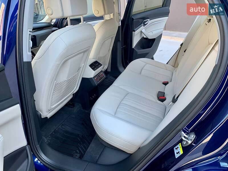 Позашляховик / Кросовер Audi e-tron 2020 в Черкасах фото 34 Позашляховик / Кросовер Audi e-tron 2020 в Черкасах