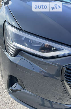 Позашляховик / Кросовер Audi e-tron 2020 в Львові